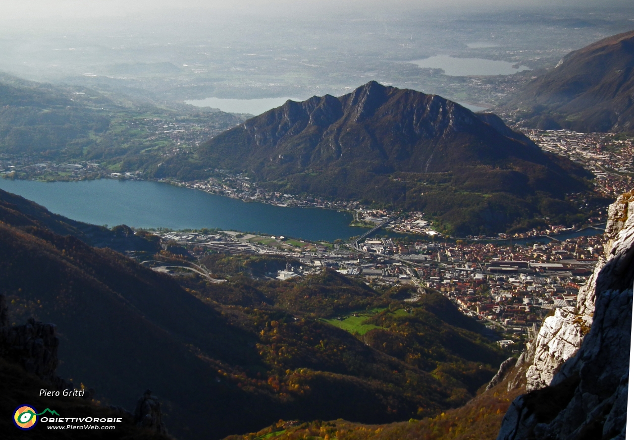 02 Monte Barro dalle creste nord del Resegone.JPG